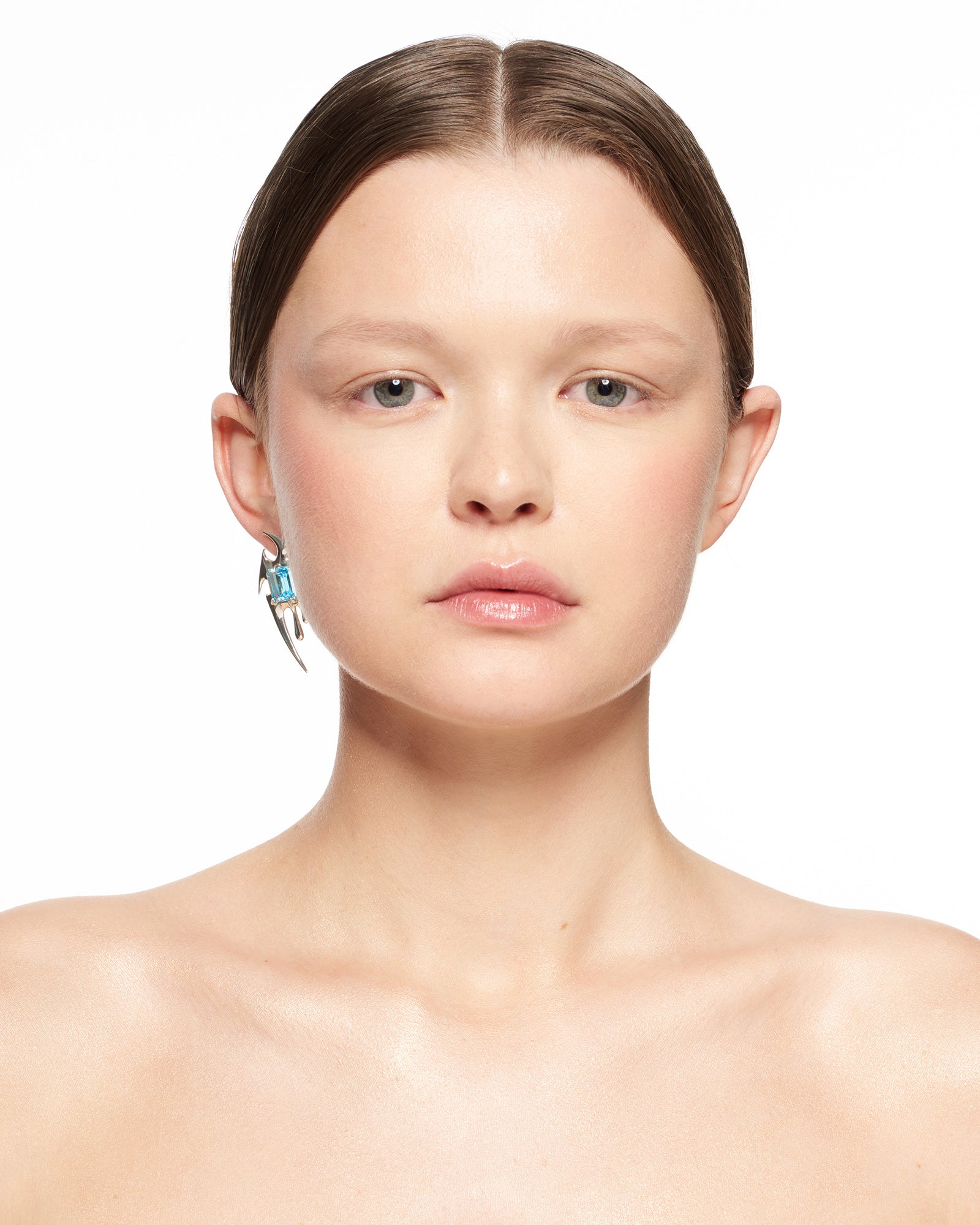 LIQUID BLADE TOPAZ EARRING.