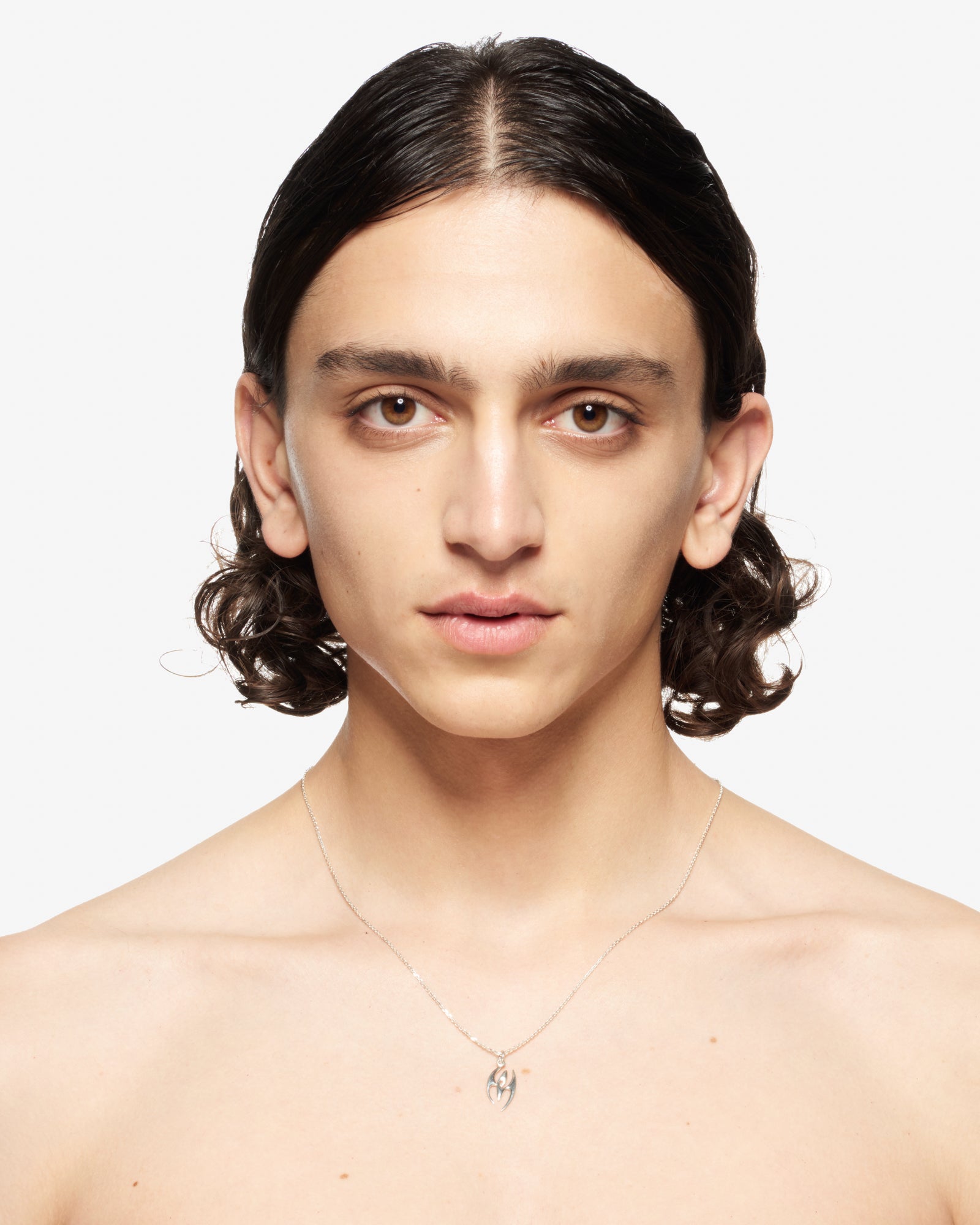 SYDORIA PENDANT NECKLACE SILVER.