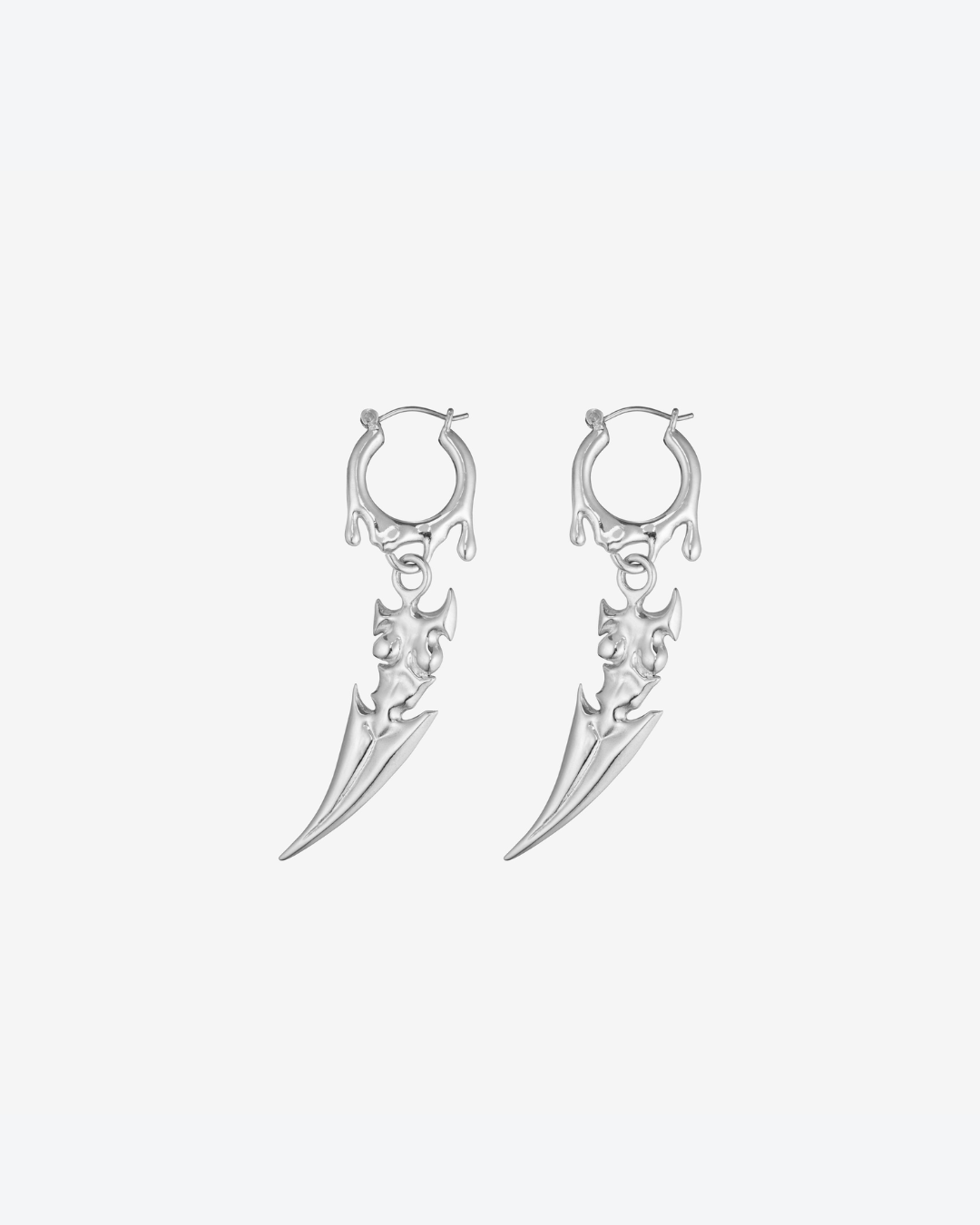 BLADE BODY HOOP EARRING SILVER